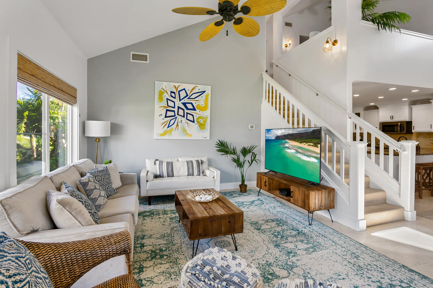 koolkondo Luxury Designer Condo with AC/pool by the beach vacation rental
